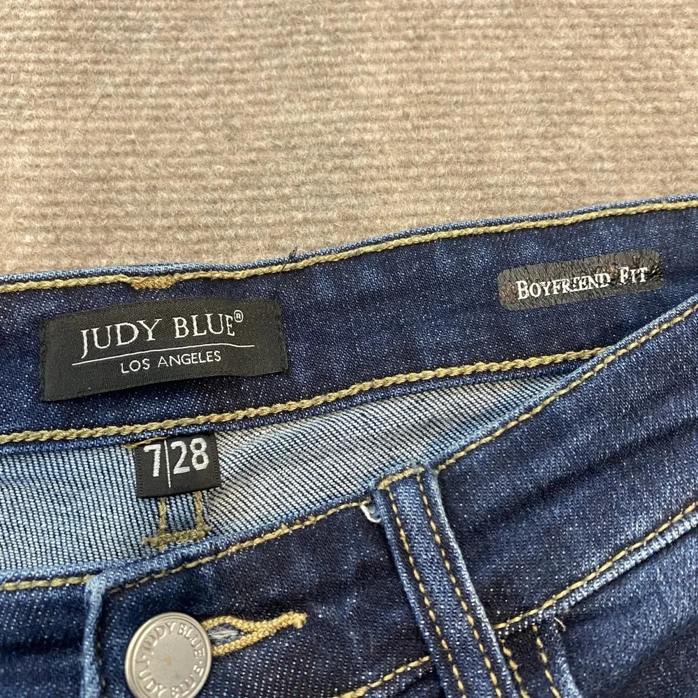 Judy Blue Jeans Womens 7/28 Blue Distressed Boyfriend‎ Fit Mid Rise Denim Pants